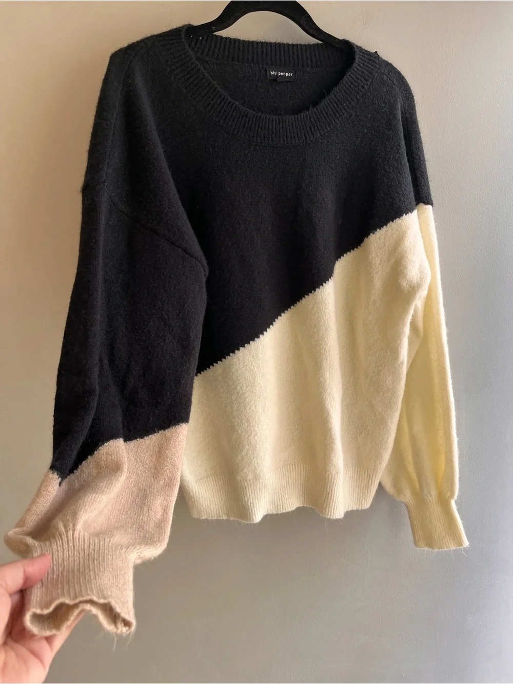 Blu Pepper Diagonal Colorblock Crewneck Sweater in Black, Cream & Light Pink - Picture 3 of 8